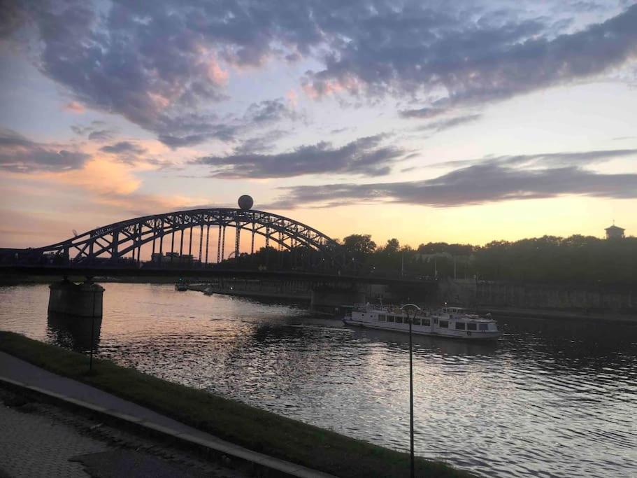 Zachod Slonca Nad Wisla Apartment Красков Екстериор снимка